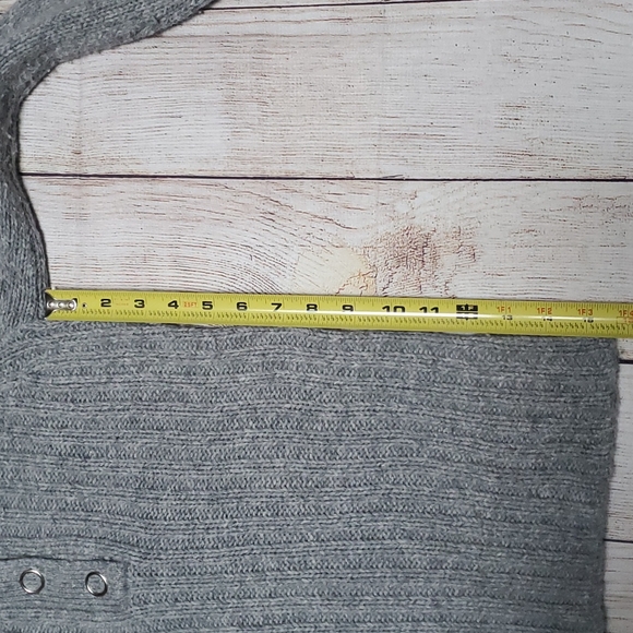 SO Womens Size Large Long Sleeve Grey Sweater - Picture 8 of 13